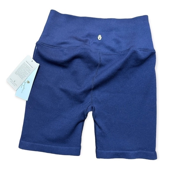 SPIRITUAL Gangster Ribbed Seamless Biker Shorts
Navy Blue Size XS/S NWT - Picture 2 of 3